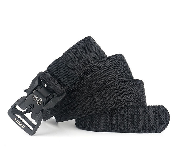 Green belt with magnetic clip from ALIEXPRESS, featuring a secure fastening and adjustable fit, shown in the image.