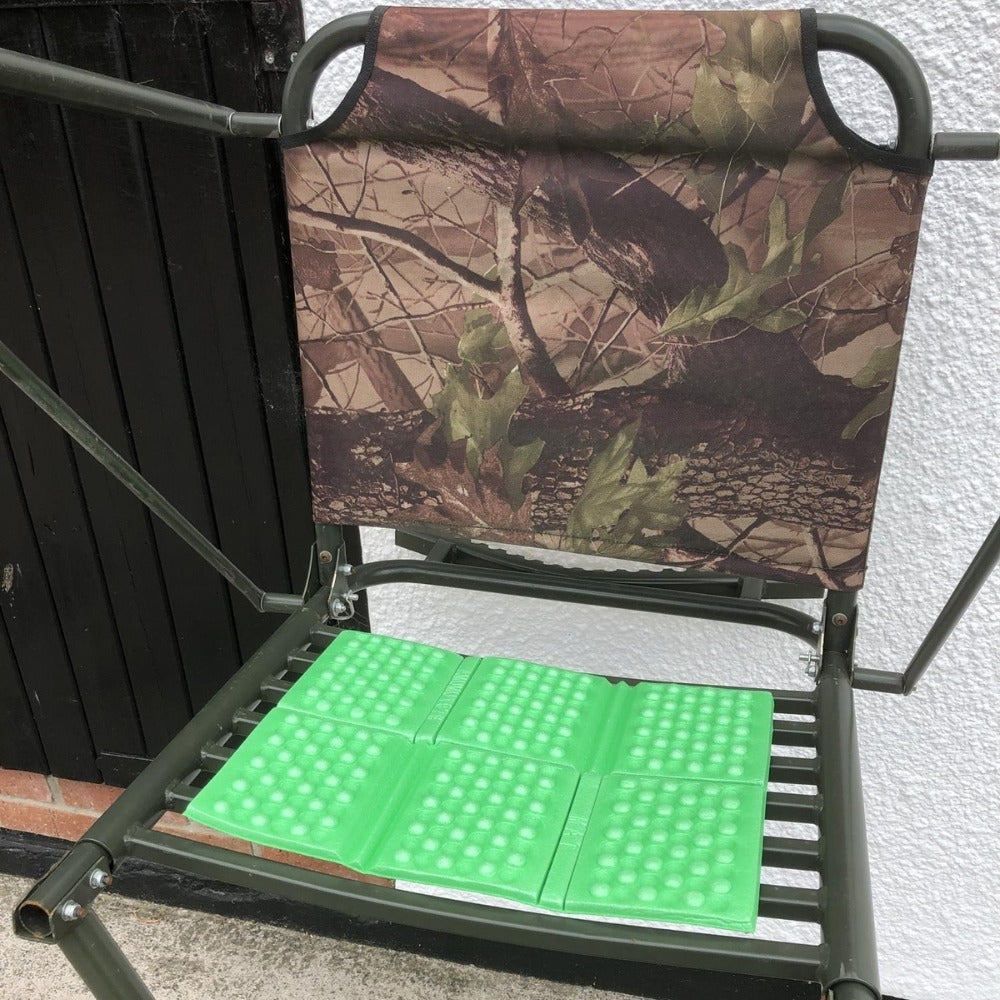 Green padded waterproof folding cushion for high seats or hunting, designed for comfort and durability by AliExpress.