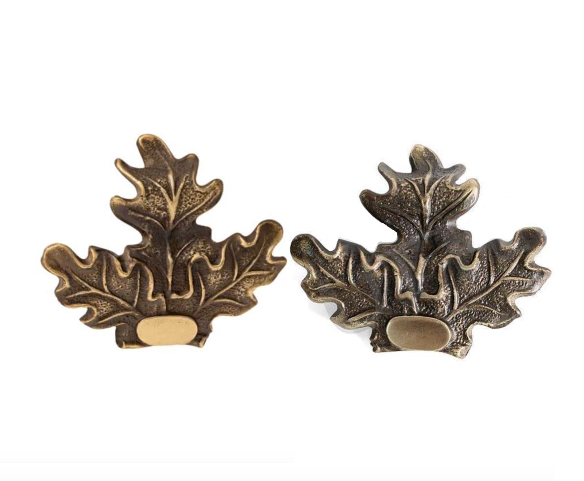 Silver, bronze, or gold leaf for trophy plates by SPJAGD, shown as decorative metallic foils on trophy plates.