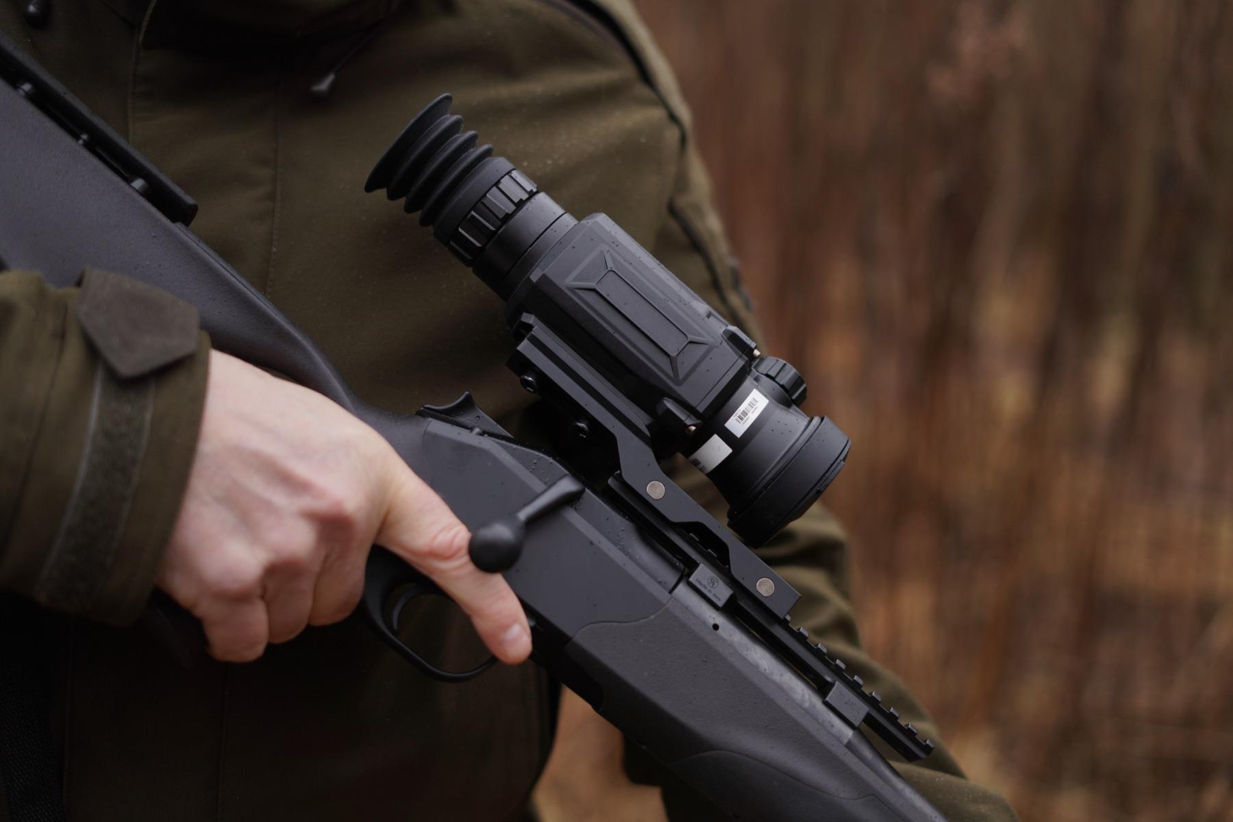 HIKMICRO Thunder 2.0 Pro TQ50 2.6x 50mm 20mK 640x512px 12µm Smart Thermal Weapon Scope with Rail