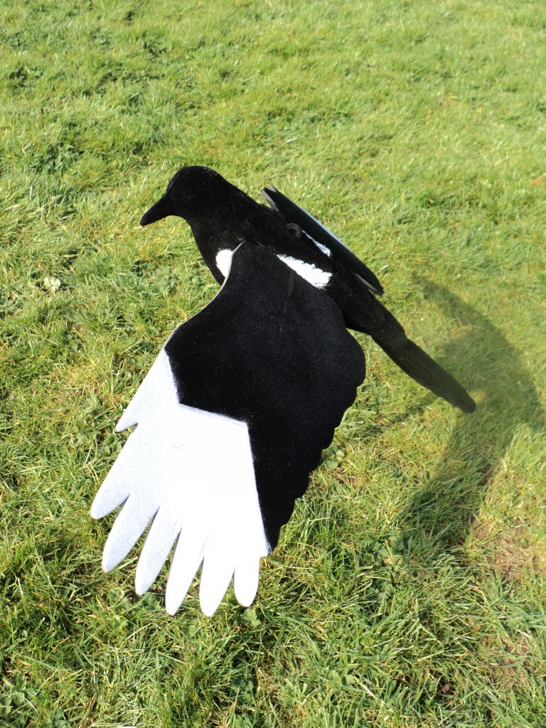 WINDY premium flocked winged magpie decoy with realistic black and white bird features, designed for bird deterrence.