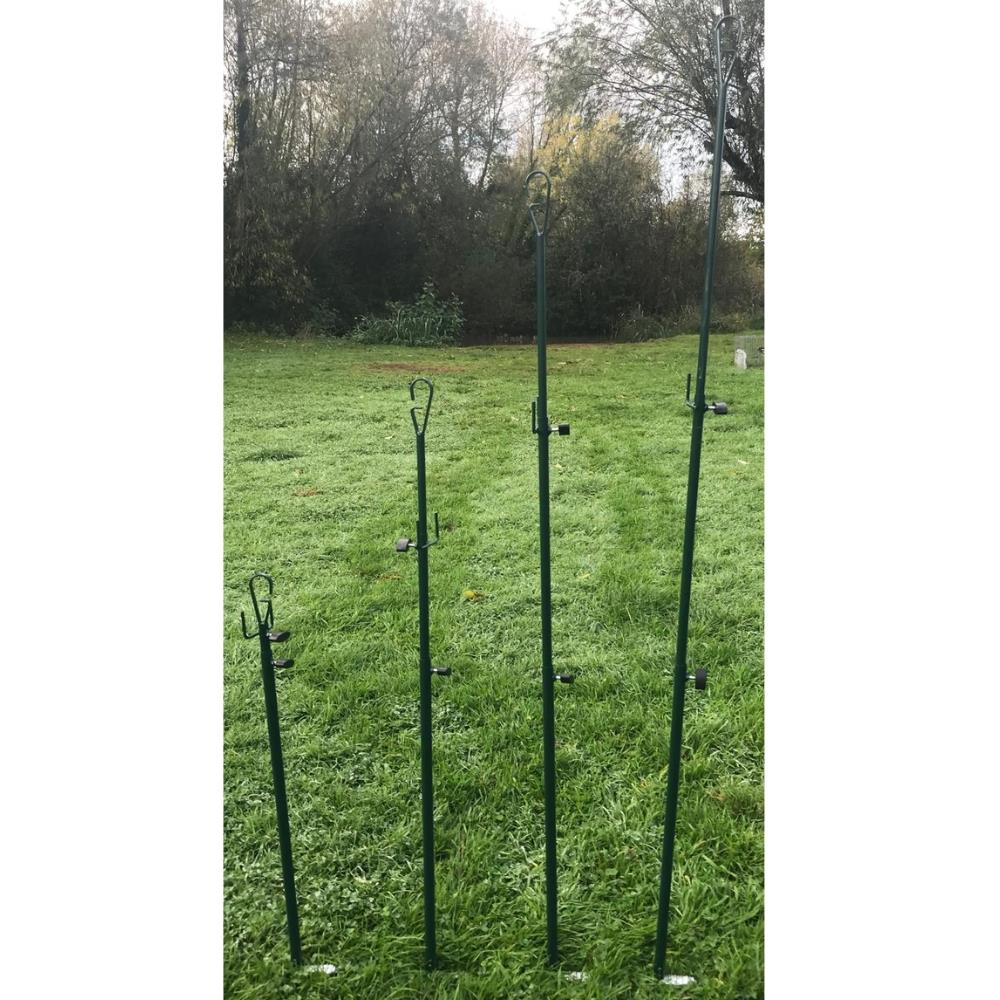 WINDY compact hide poles with carrying bag, lightweight and portable for outdoor hunting or photography setups.