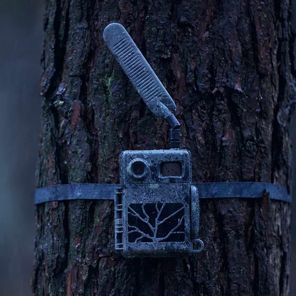 ZEISS Secacam 7 professional trail camera with infrared and display, designed for wildlife monitoring and outdoor surveillance.