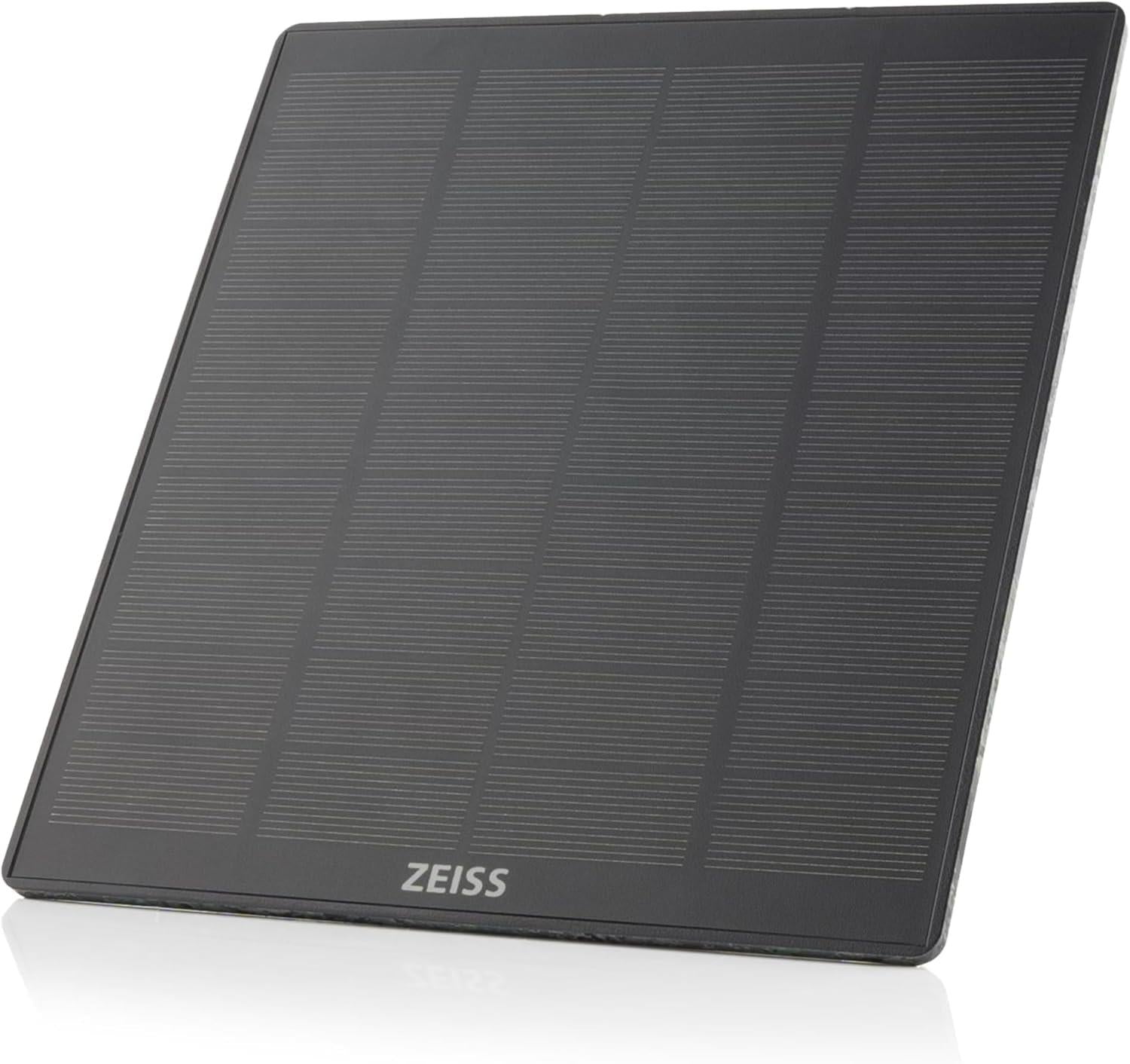 ZEISS Solar Panel Pro 10000 mAh solar charger with portable design, ideal for outdoor device charging and solar power accessories.