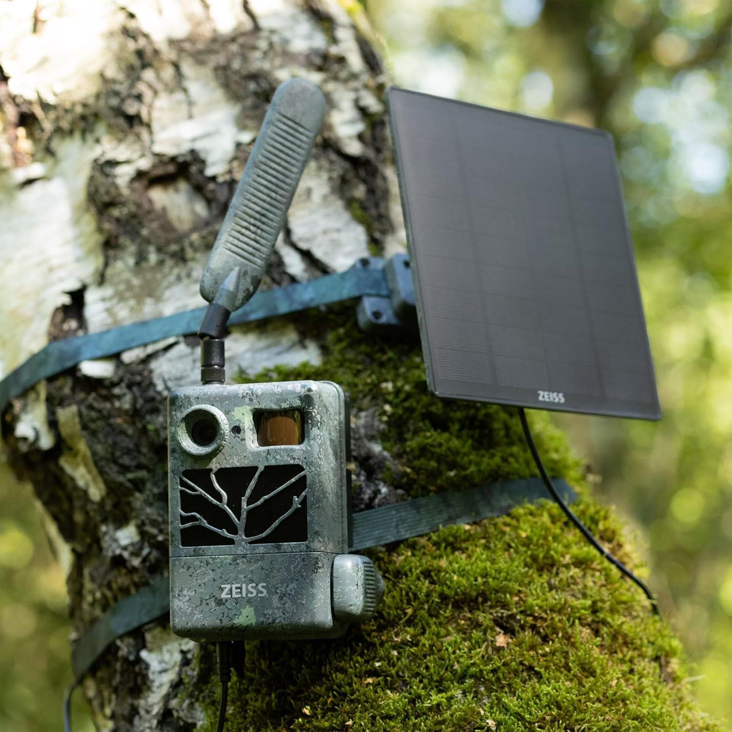 ZEISS Solar Panel Pro 10000 mAh solar charger showing portable solar panel with USB ports and compact design.