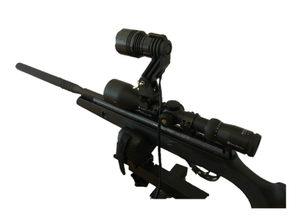 LED Handheld and Scope Mounted Lamp 300m+
