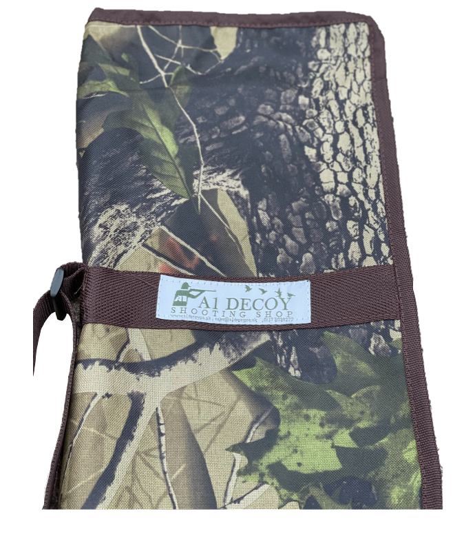 4 HEAVY DUTY HIDE POLES WITH CAMO BAG