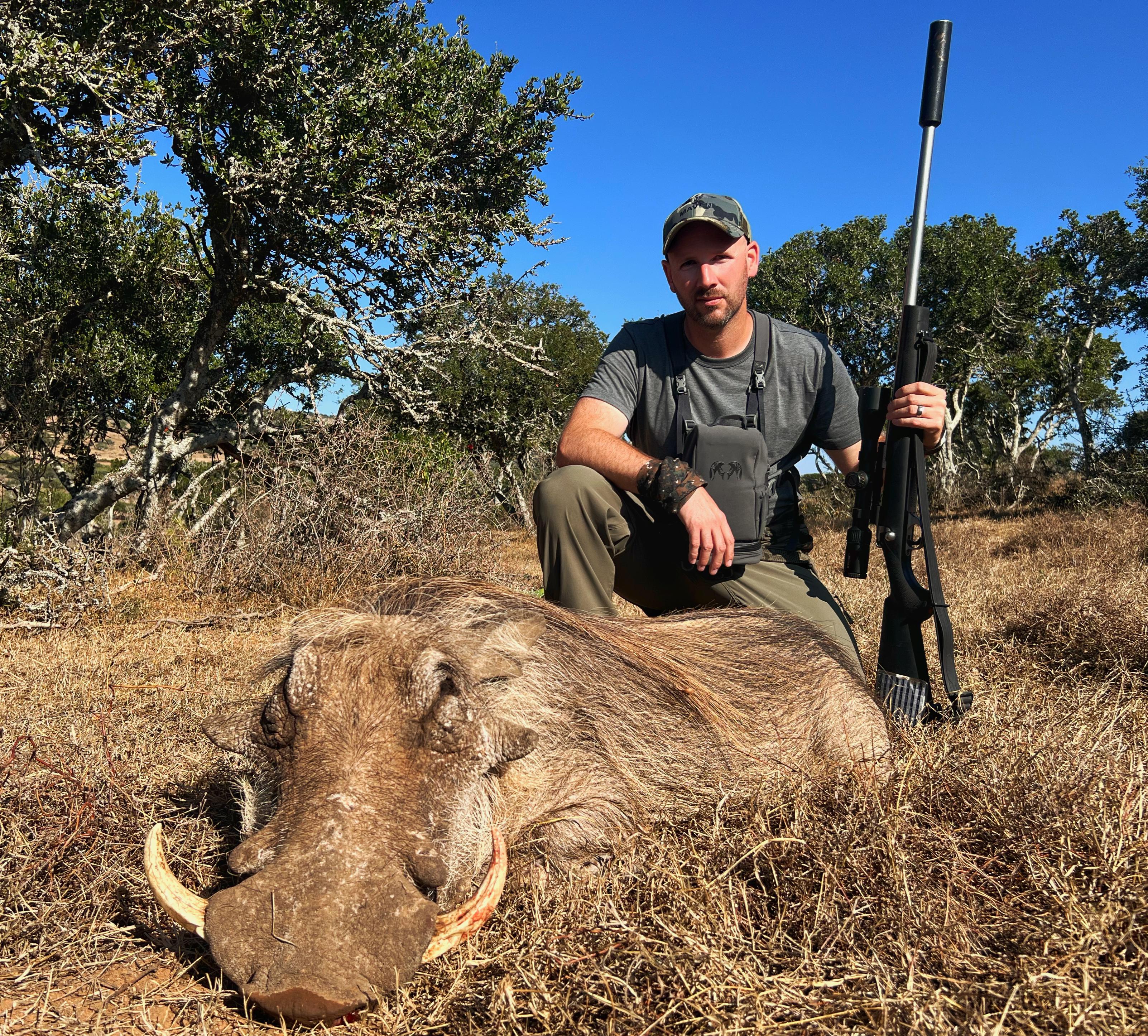 A1 DECOY LTD Africa Cull Hunt South Africa Port Elizabeth wildlife hunting scene with animals in natural habitat