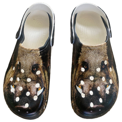 Men's Wildboar Crocs in black from ALIEXPRESS, featuring a comfortable slip-on design and unique Wildboar pattern.