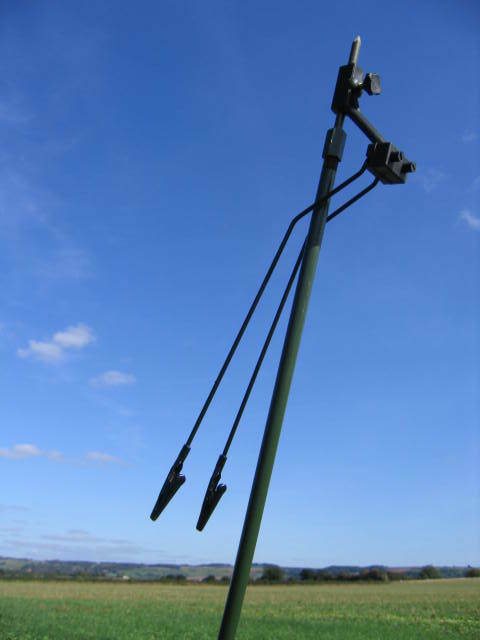 ECHO Floater Bouncer Pole, telescopic for pigeon decoys or dead birds, used as a floating or bouncer fishing accessory.