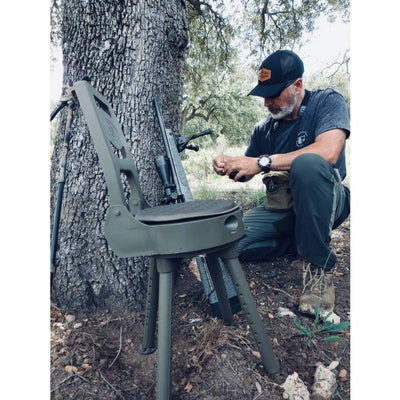 EDGAR Bergara folding shooting chair with all-terrain swivel seat, portable and adjustable for outdoor hunting and shooting activities.