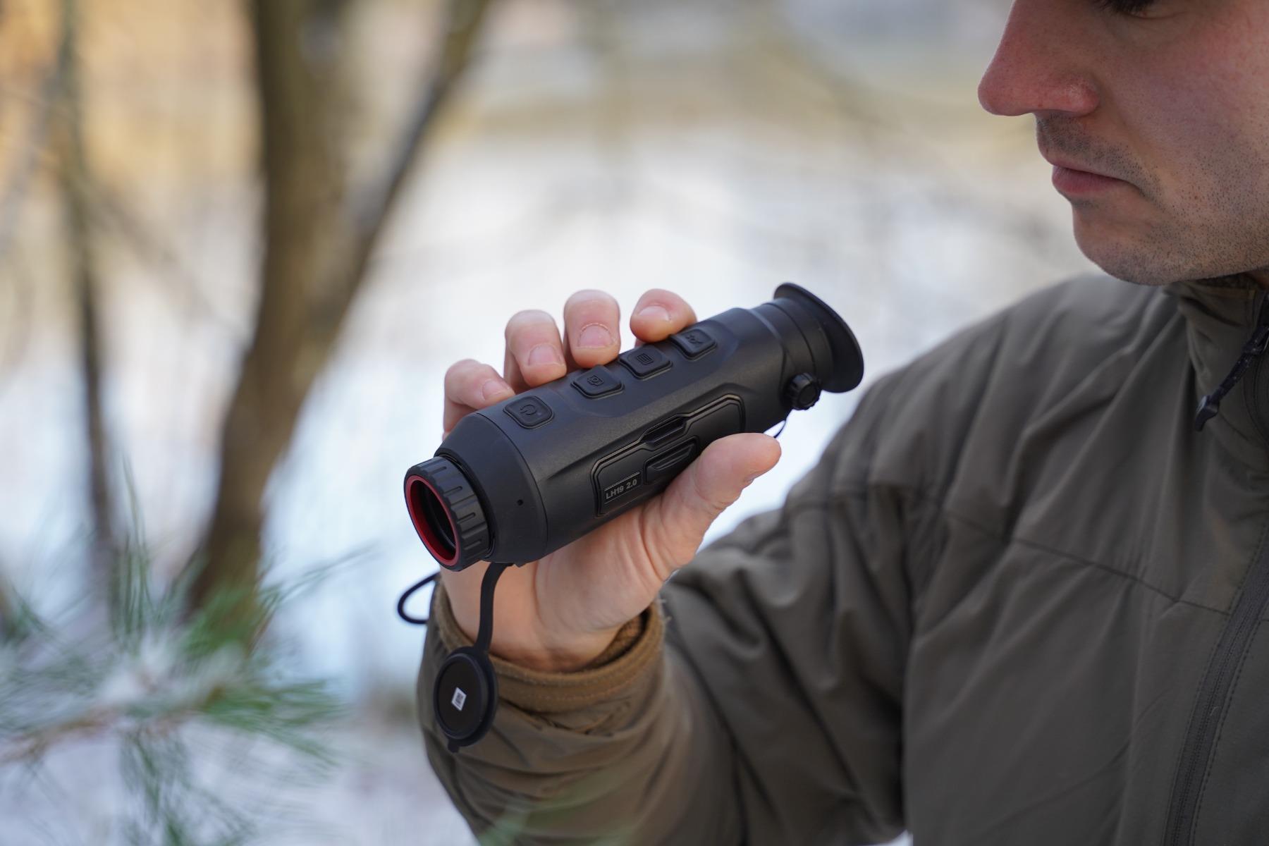 ELITE HIKMicro Lynx Pro 2.0 15mm thermal monocular showing night vision display and sleek design for scopes and night vision gear.