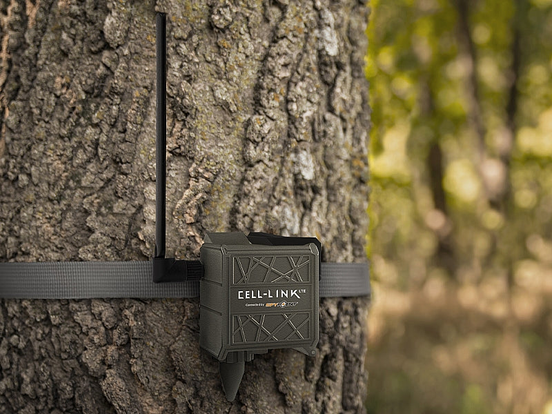 TJACKS SPYPOINT Cell-Link turns any trail camera into a SPYPOINT camera with easy wireless connectivity and remote access.